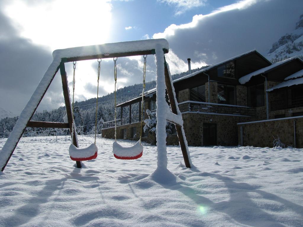 Orizontes Tzoumerkon Hotel Resort プラマンタ エクステリア 写真