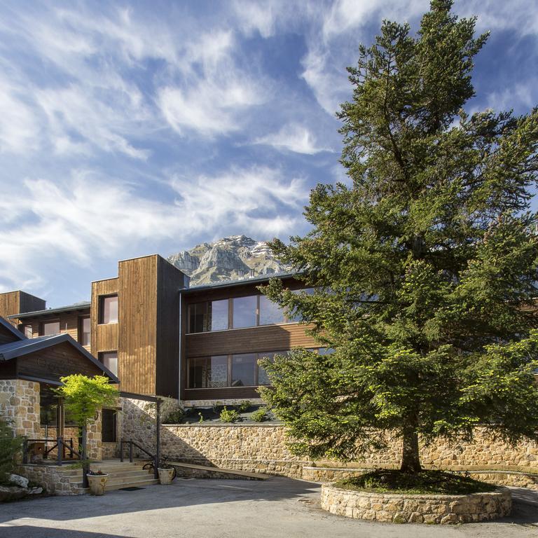 Orizontes Tzoumerkon Hotel Resort プラマンタ エクステリア 写真