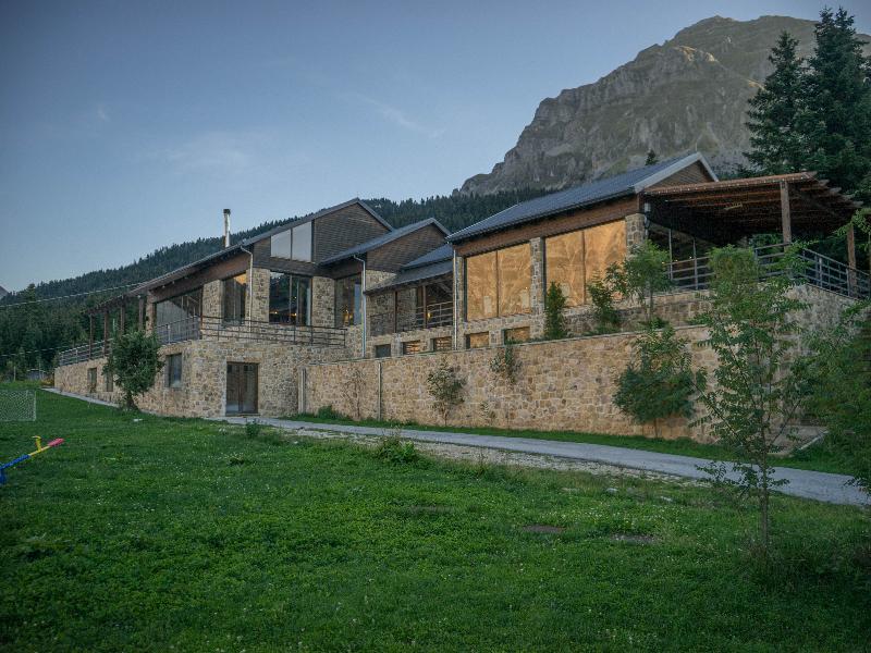 Orizontes Tzoumerkon Hotel Resort プラマンタ エクステリア 写真