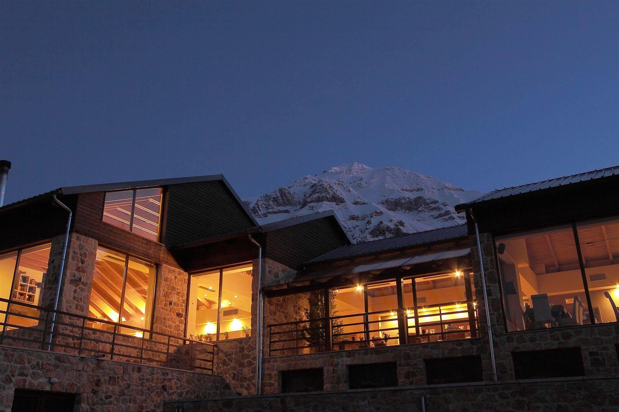 Orizontes Tzoumerkon Hotel Resort プラマンタ エクステリア 写真