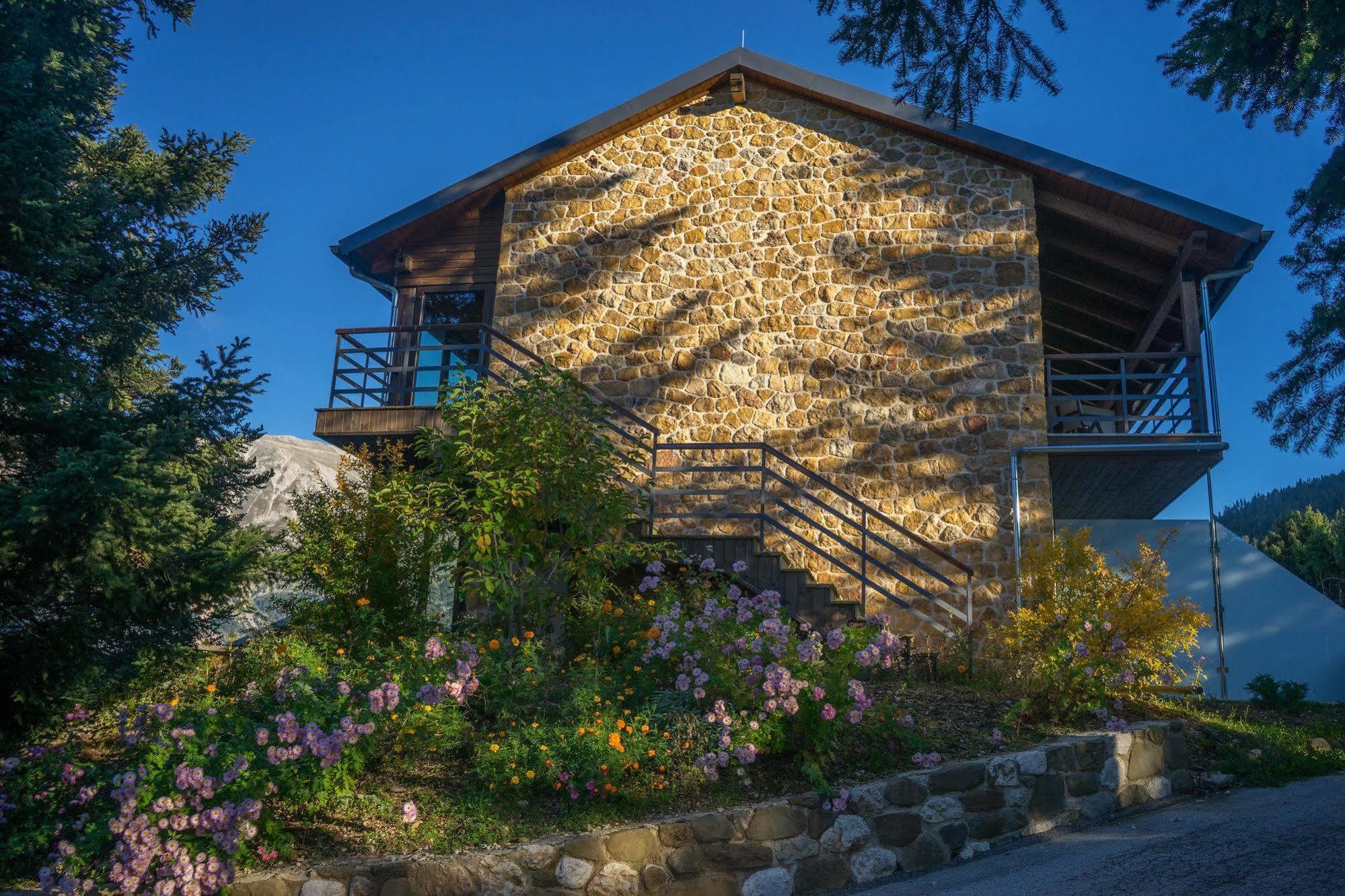 Orizontes Tzoumerkon Hotel Resort プラマンタ エクステリア 写真