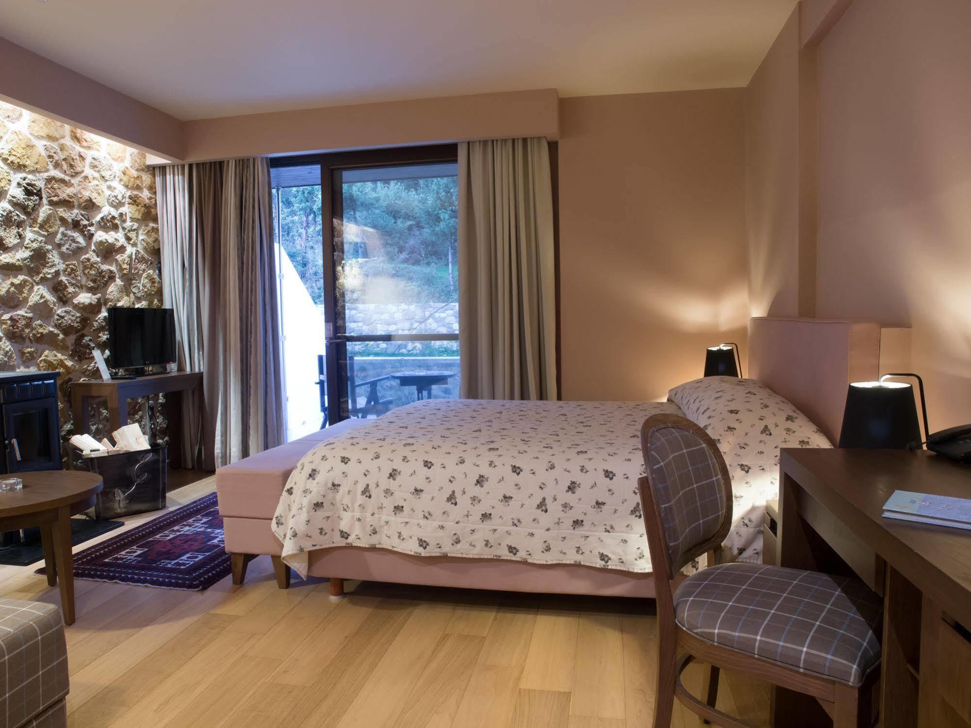 Orizontes Tzoumerkon Hotel Resort プラマンタ エクステリア 写真