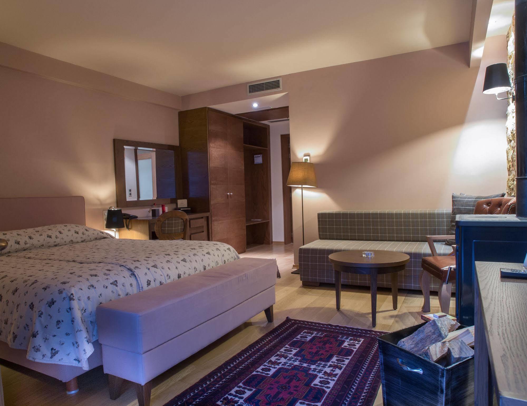 Orizontes Tzoumerkon Hotel Resort プラマンタ エクステリア 写真